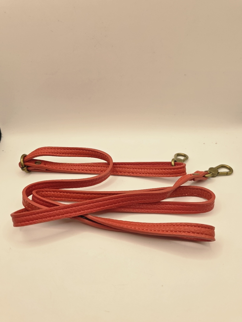The Sak Cora Smartphone Crossbody, Cayenne Leather - Picture 9 of 9